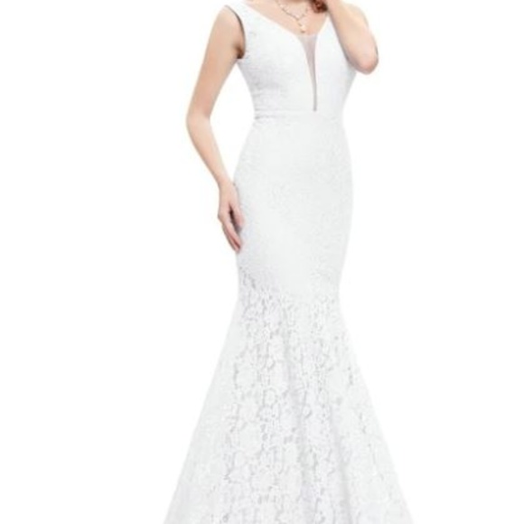 woman's Simple Elegant Lace Mermaid wedding , prom Dresses - Picture 1 of 5